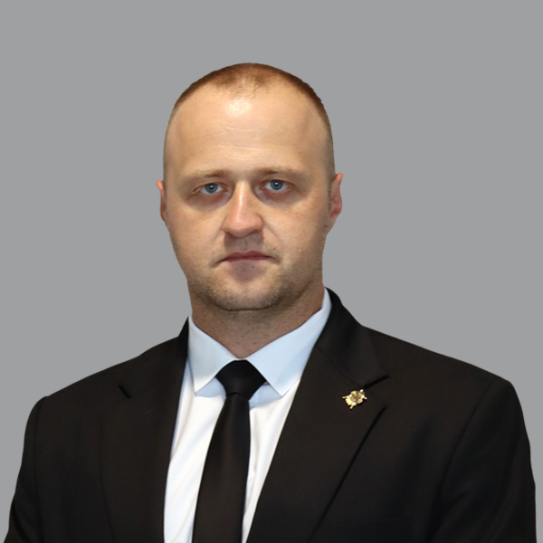 Close Protection Security Guard: A trained professional ensuring the safety and security of clients from potential threats.